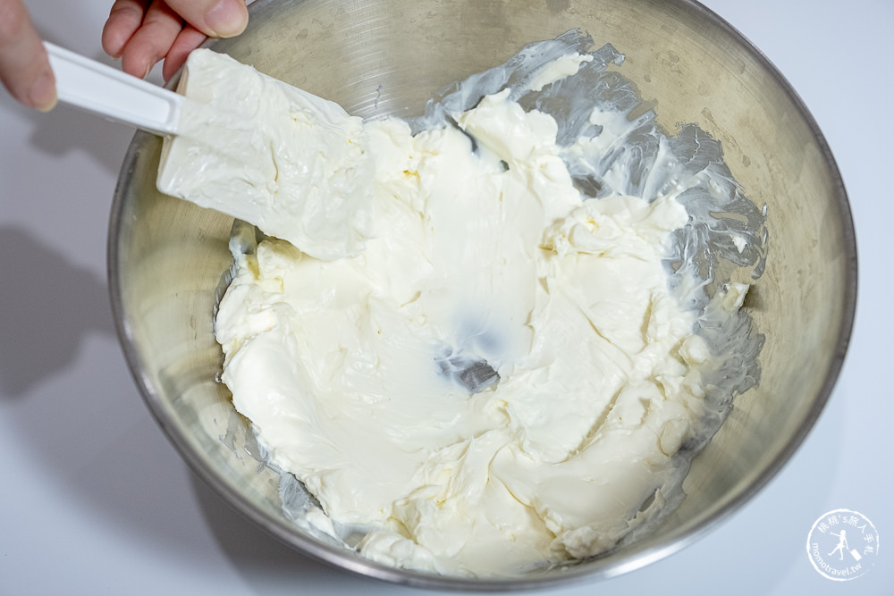 桃桃簡單料理-甜點食譜》巴斯克乳酪蛋糕│在家簡單做甜點，親子甜點DIY作法教學