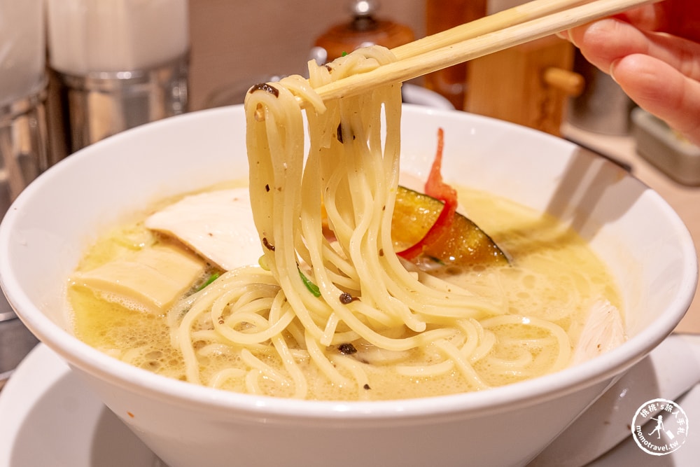 東京池袋美食|銀座篝 Echika池袋店-雞白湯松露拉麵+雞肉叉燒黃油飯 推薦必點(菜單價格、食記評價)