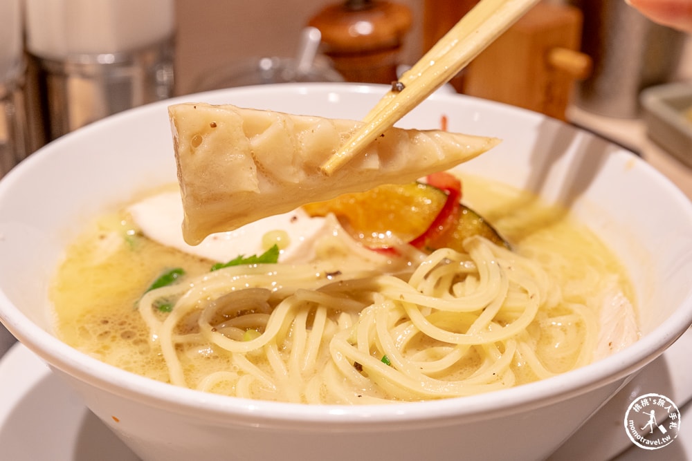 東京池袋美食|銀座篝 Echika池袋店-雞白湯松露拉麵+雞肉叉燒黃油飯 推薦必點(菜單價格、食記評價)