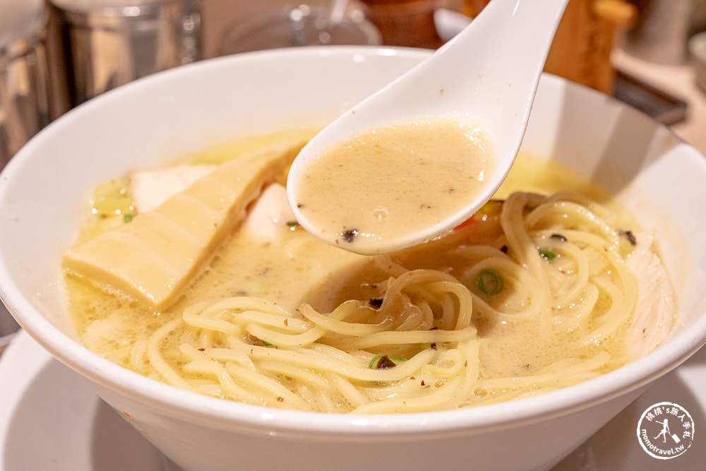 東京池袋美食|銀座篝 Echika池袋店-雞白湯松露拉麵+雞肉叉燒黃油飯 推薦必點(菜單價格、食記評價)