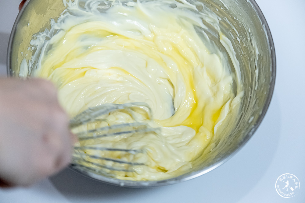 桃桃簡單料理-甜點食譜》巴斯克乳酪蛋糕│在家簡單做甜點，親子甜點DIY作法教學