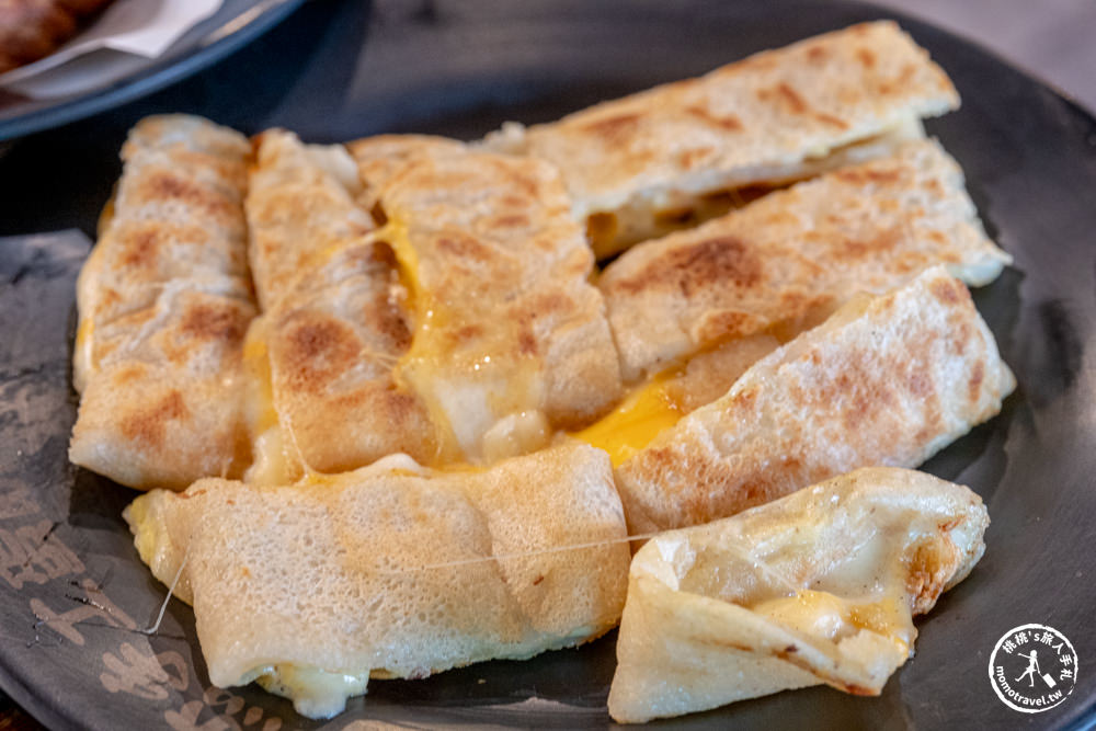 台南南區美食|阿杰手工蛋餅店-超Ｑ彈麵糊蛋餅|國華街五妃街口 人氣排隊早餐店(菜單價格.營業時間)