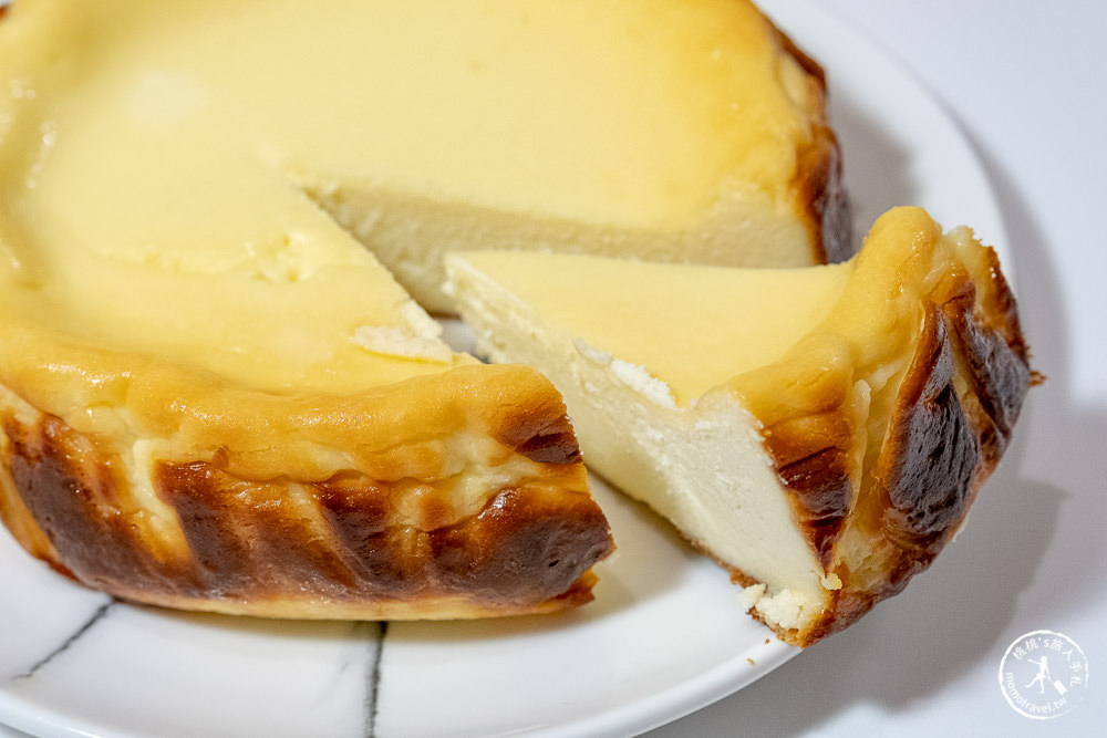 桃桃簡單料理-甜點食譜》巴斯克乳酪蛋糕│在家簡單做甜點，親子甜點DIY作法教學
