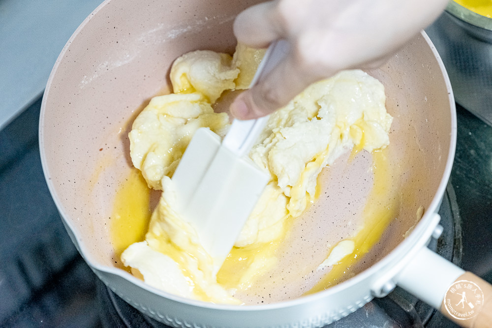 桃桃簡單料理-甜點食譜》起司麻糬QQ球│在家簡單做甜點，親子甜點DIY作法教學