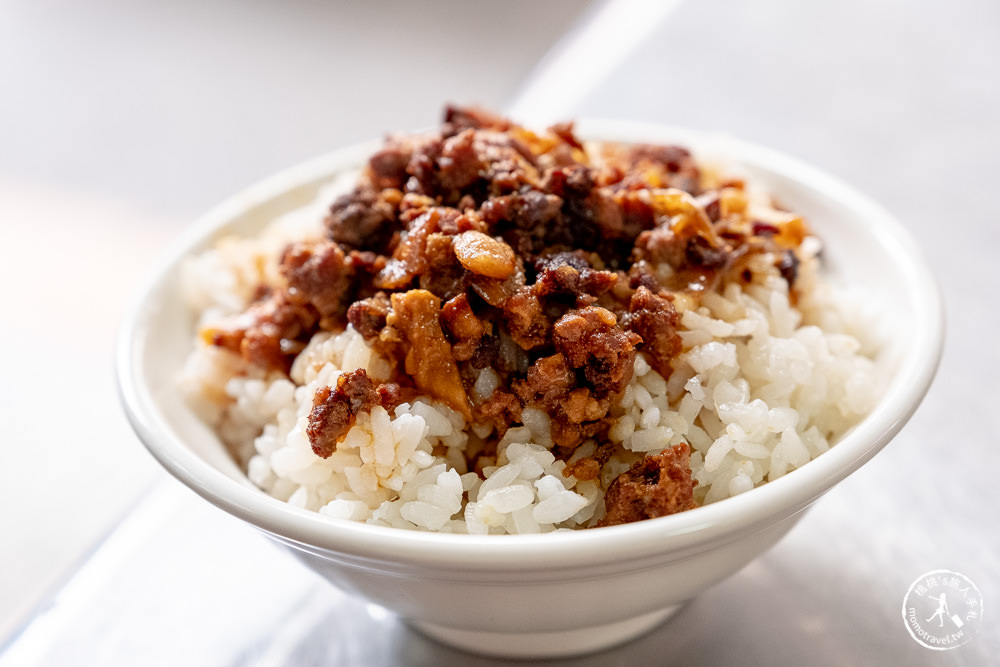 雲林虎尾|美貞肉羹麵|古早台味銅板美食藏糖廠旁巷裡，排隊人潮沒斷過!!