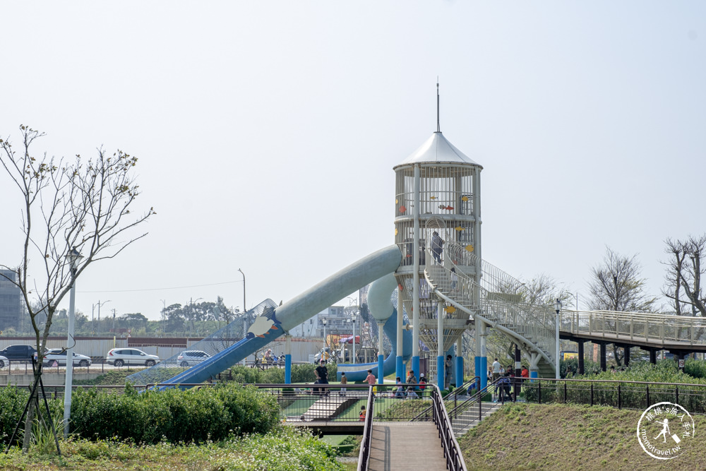 桃園觀音景點|水之丘主題公園 飼料桶溜滑梯|3層樓滑水道等級的刺激遊戲場|特色親子公園推薦