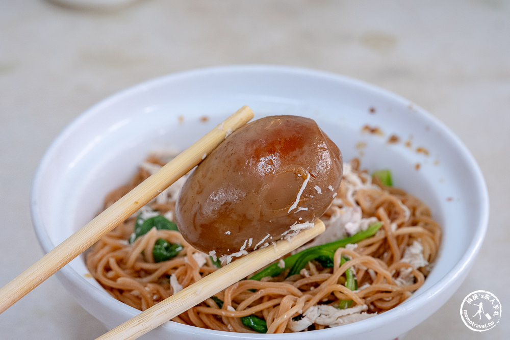 高雄鹽埕美食|阿財雞絲麵-在地人讚不絕口 傳承50年隱藏版人氣名店(菜單推薦.營業時間)