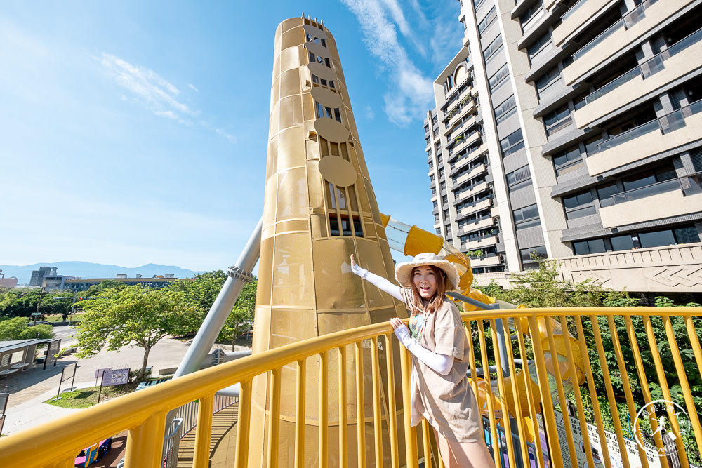 苗栗頭份景點|頭份音樂公園|7公尺高巨型薩克斯風旋轉溜滑梯+樂器共融式遊具+超大白沙坑－又一好玩親子公園登場！