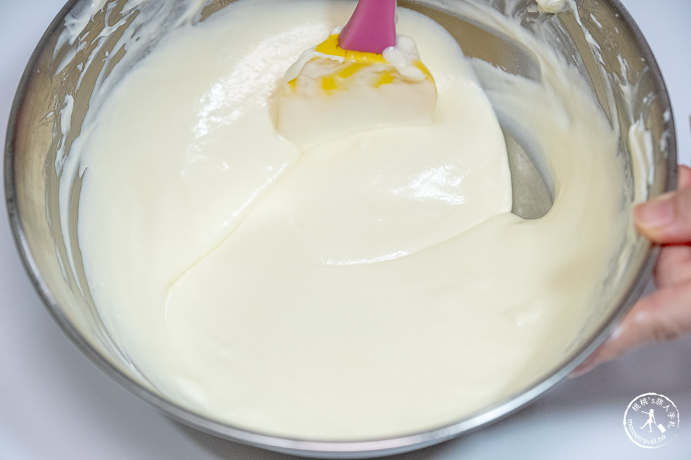 桃桃簡單料理-甜點食譜》芒果乳酪蛋糕(免烤箱)│在家簡單做甜點，親子甜點DIY作法教學