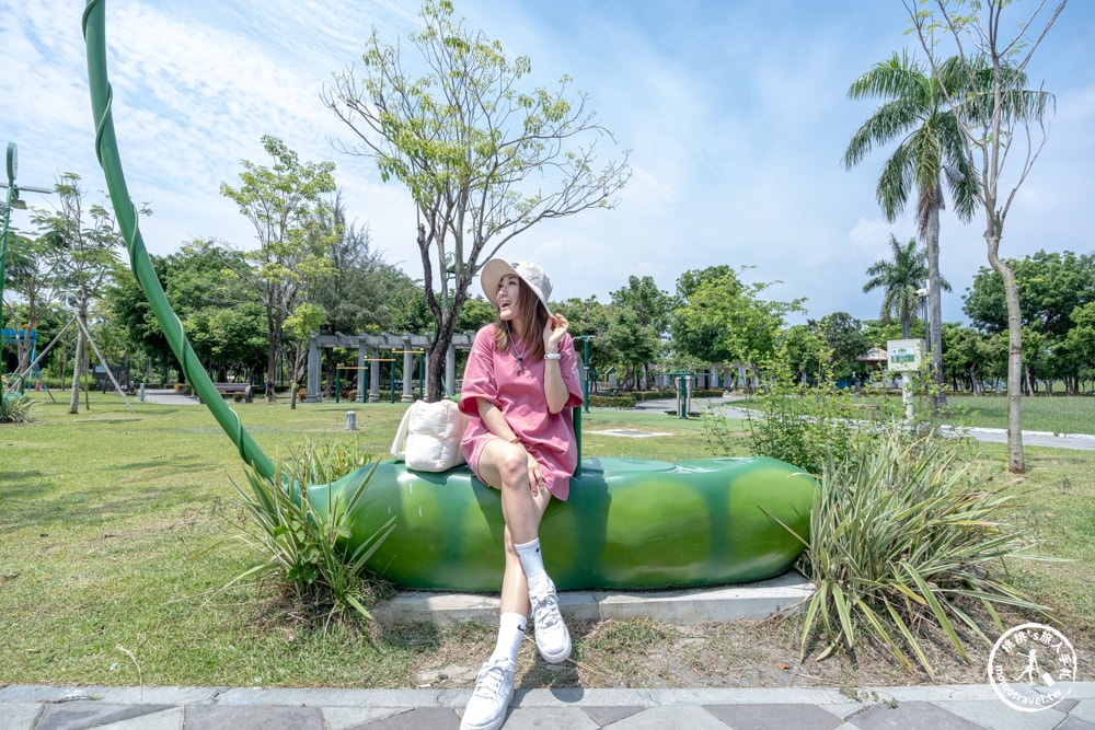 屏東南州景點|南州運動公園-外星寶寶資源回收桶變身趣味溜滑梯遊戲場親子公園
