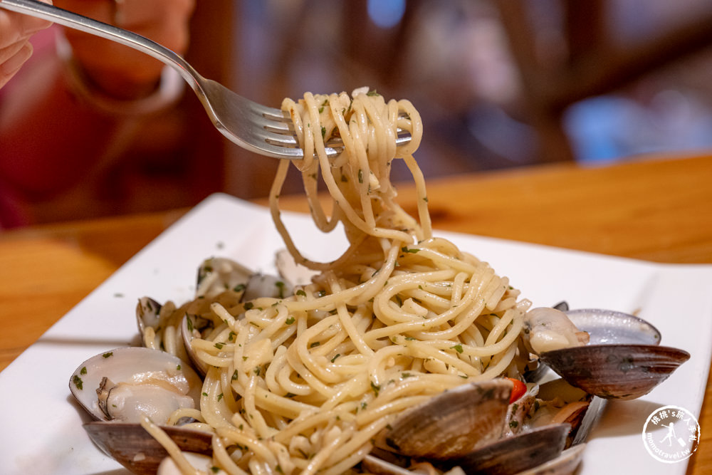 屏東恆春美食|墾丁AMY'S CUCINA 阿美披薩店-墾丁大街上人氣名店|雙色起司披薩好吃必點推薦(菜單價格.營業時間)