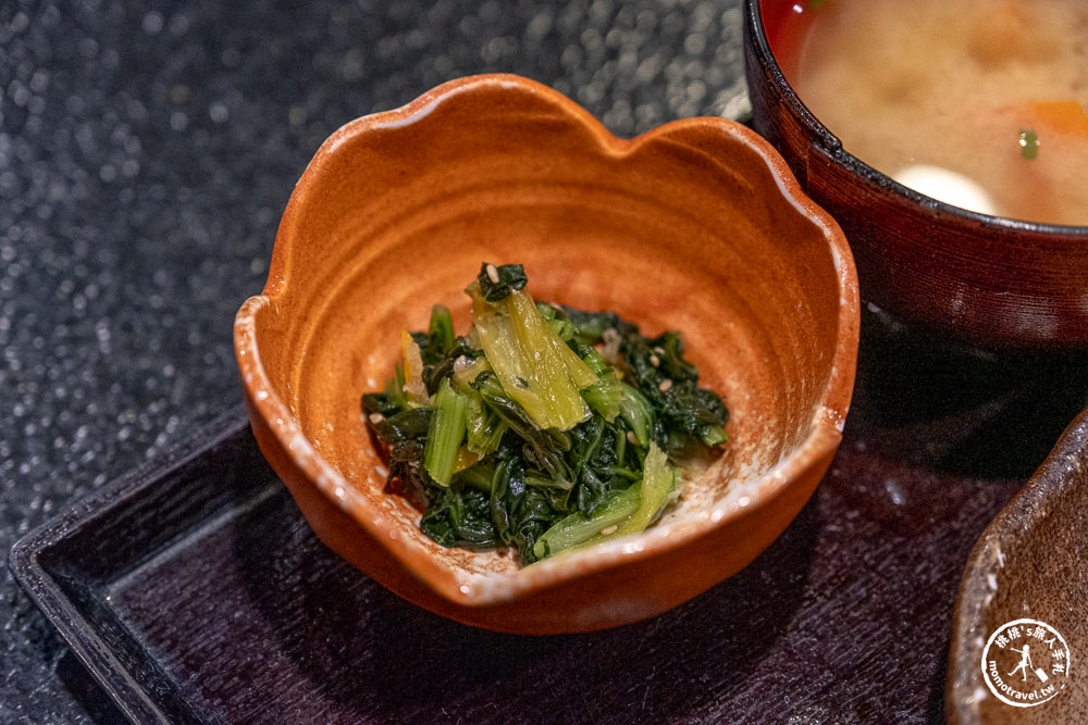 輕井澤美食推薦|村民食堂．輕井澤星野度假村必吃味噌山賊燒，口味評價老實說(交通方式.完整菜單)