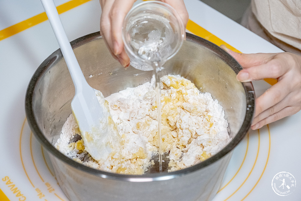 桃桃簡單料理-甜點食譜》綠豆椪(綠豆凸)做法│同場加映:滷肉綠豆椪 鹹味也好吃！