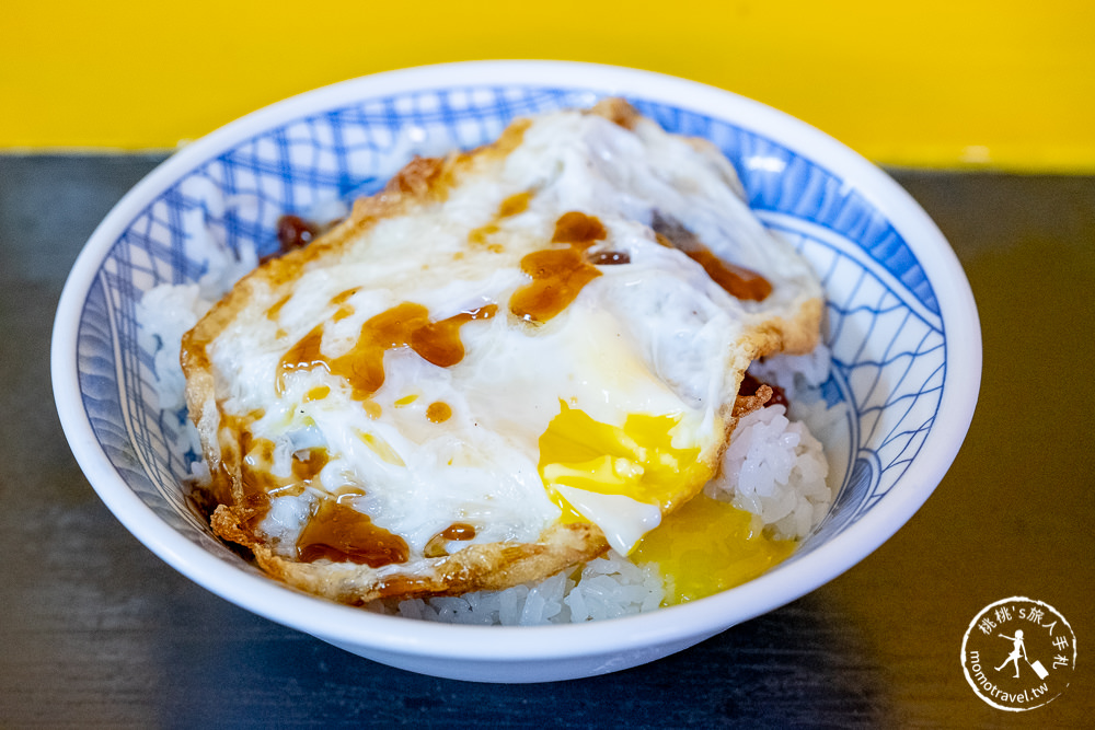 宜蘭五結美食》阿德早午餐│在地人推薦！就是這碗油飯、魯肉飯加蛋