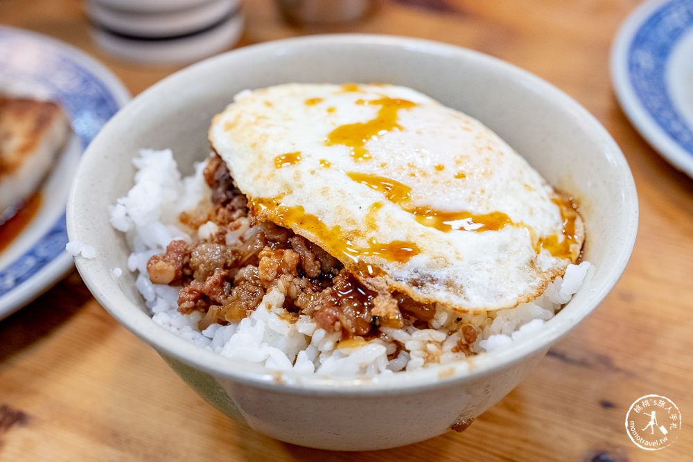 台北西門町美食》天天利美食坊│台北三大滷肉飯之一，日韓觀光客都指定來吃！(菜單價格)