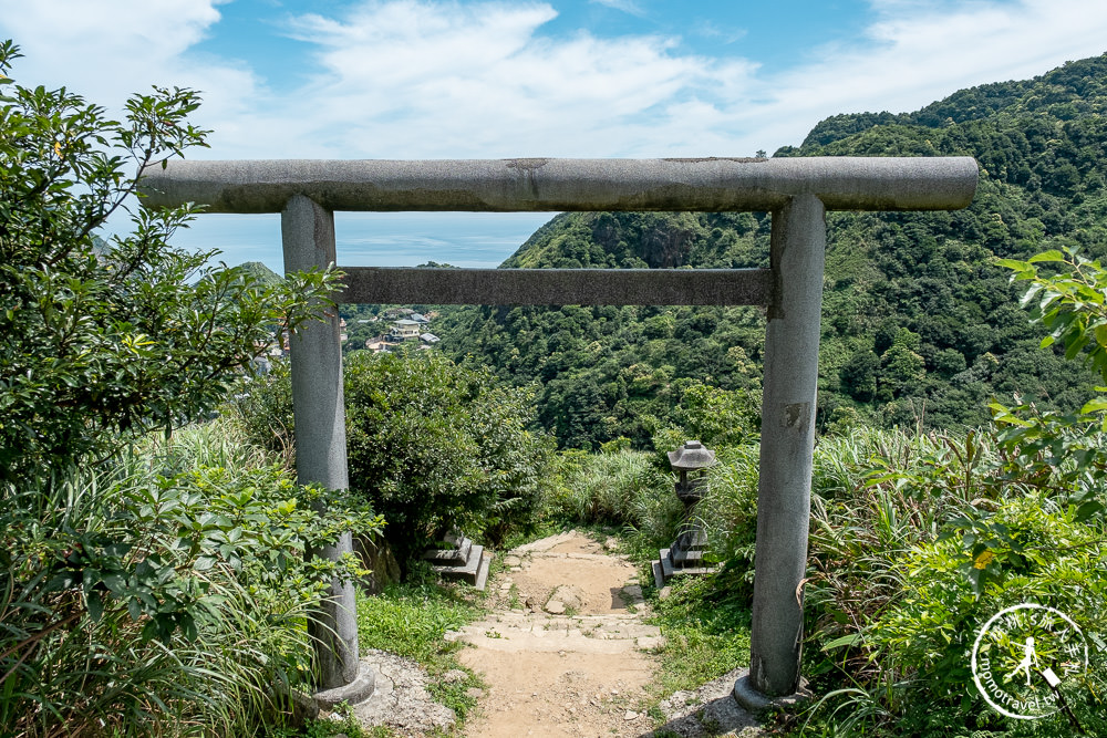 新北瑞芳景點》金瓜石黃金神社│步道鳥居石燈籠 重現百年遺跡