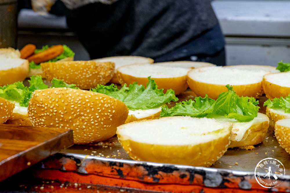 蔬食行動餐車》喬治素食漢堡│素食美式餐車始祖 全台夜市行程排隊秒殺(菜單.地點.推薦)