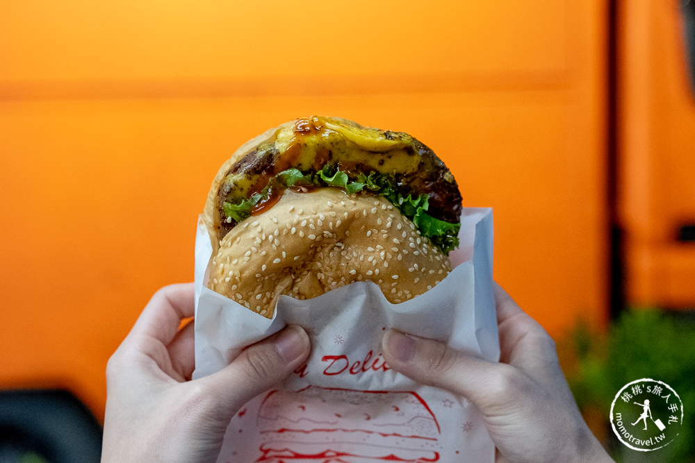 蔬食行動餐車》喬治素食漢堡│素食美式餐車始祖 全台夜市行程排隊秒殺(菜單.地點.推薦)