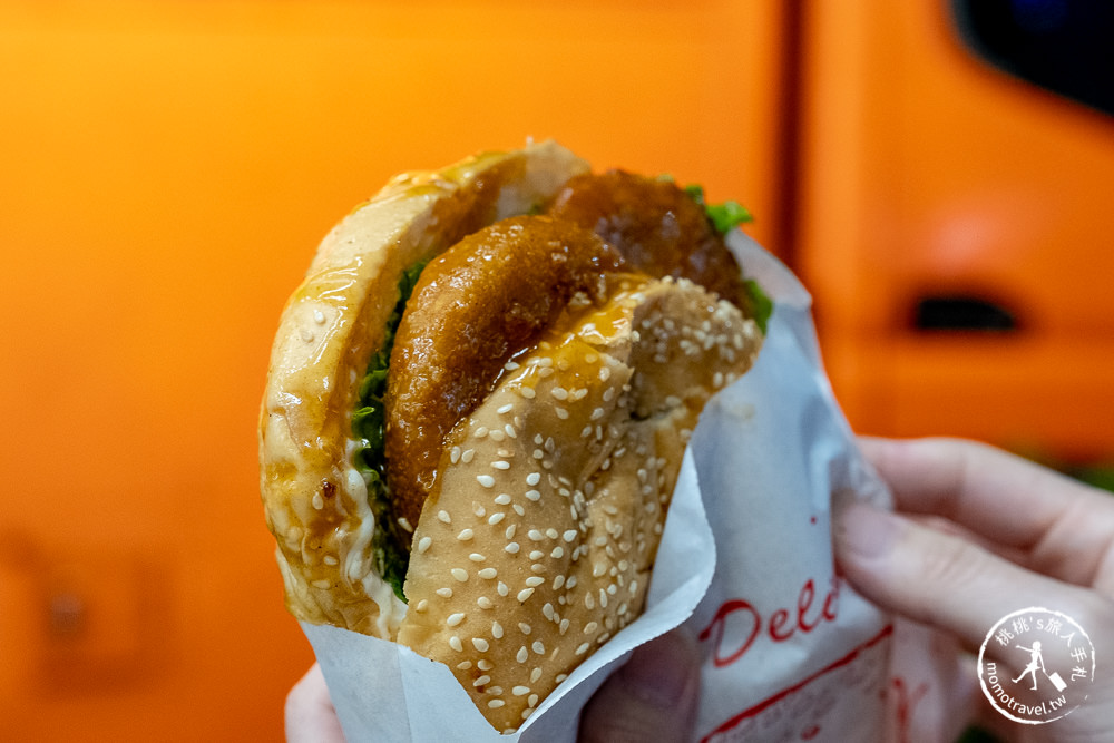 蔬食行動餐車》喬治素食漢堡│素食美式餐車始祖 全台夜市行程排隊秒殺(菜單.地點.推薦)