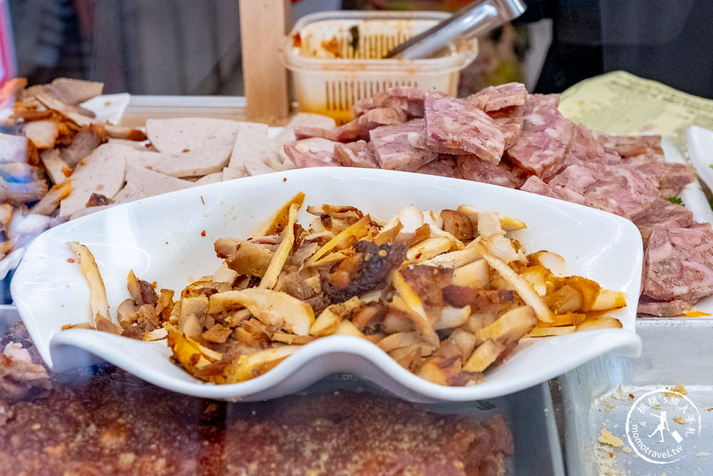 台中中區美食》台中越南法國麵包工藝│超人氣排隊法國夾心麵包.菜單價格.台中第二市場.天天饅頭旁