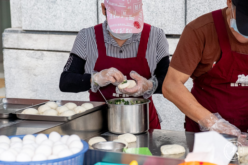 台中大甲美食》宜吉九層塔粉蔥餅│在地人推薦 鎮瀾宮周邊必買小吃