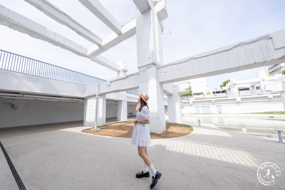 台南中西區景點|河樂廣場親水公園|白天晚上都好玩越夜越美麗~(交通停車.免費景點)