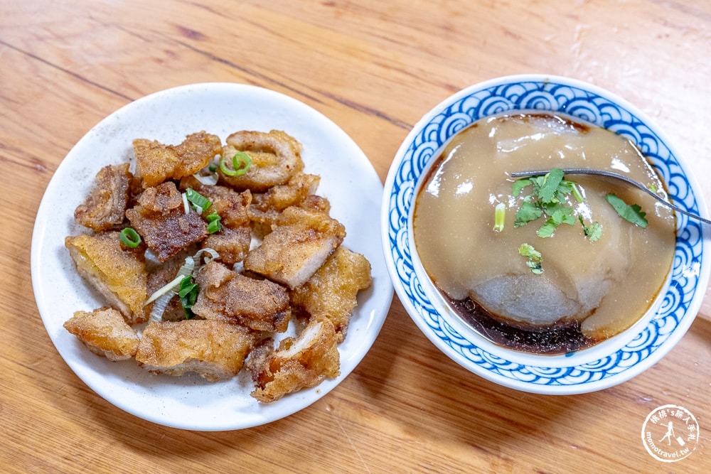 南投市美食|橋頭邊肉圓-在地50年老字號，大推加特製辣醬更美味(菜單價格.營業時間)