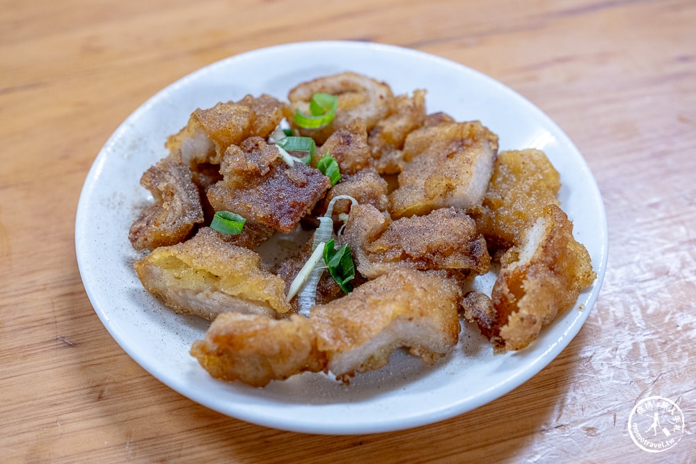 南投市美食|橋頭邊肉圓-在地50年老字號，大推加特製辣醬更美味(菜單價格.營業時間)