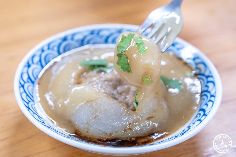 南投市美食|橋頭邊肉圓-在地50年老字號，大推加特製辣醬更美味(菜單價格.營業時間)