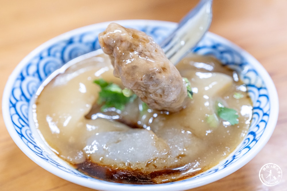 南投市美食|橋頭邊肉圓-在地50年老字號，大推加特製辣醬更美味(菜單價格.營業時間)