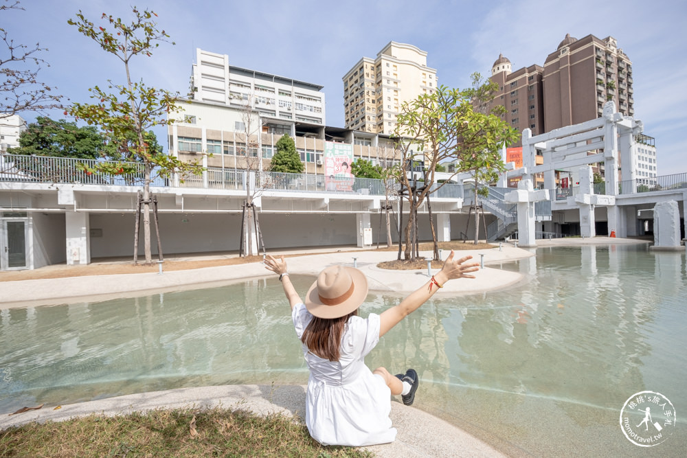 台南中西區景點|河樂廣場親水公園|白天晚上都好玩越夜越美麗~(交通停車.免費景點)