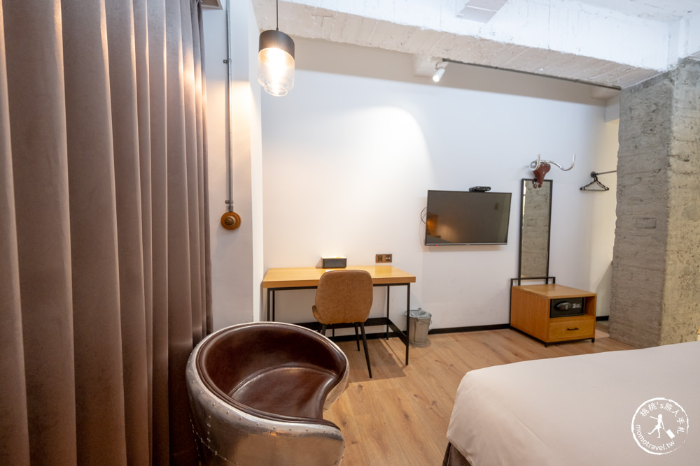台中中區住宿|藍天飯店Blue Sky Hotel－華麗復古風承自1969年 (附早餐.評價.訂房.停車.交通)