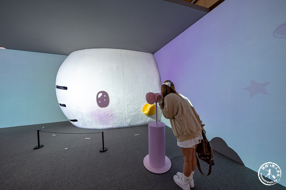 台北展覽|HELLO KITTY 50週年特展:與未來做朋友吧|衝破天花板!兩層樓高巨型Kitty 現身華山(展期.門票.周邊商品)