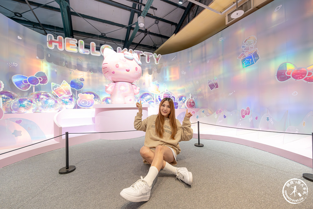 台北展覽|HELLO KITTY 50週年特展:與未來做朋友吧|衝破天花板!兩層樓高巨型Kitty 現身華山(展期.門票.周邊商品)