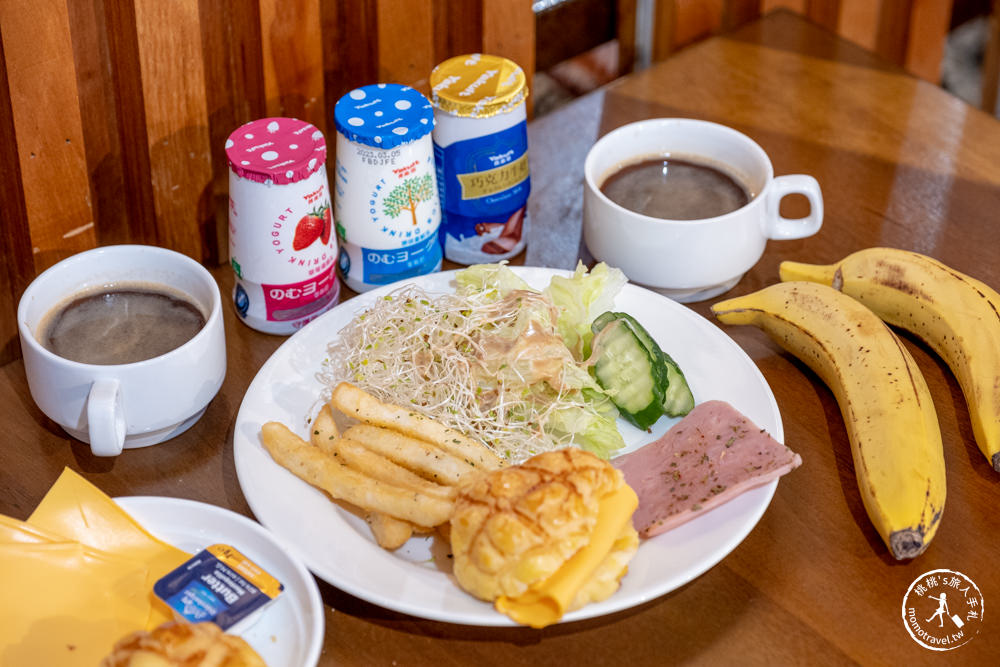 台中中區住宿|藍天飯店Blue Sky Hotel－華麗復古風承自1969年 (附早餐.評價.訂房.停車.交通)