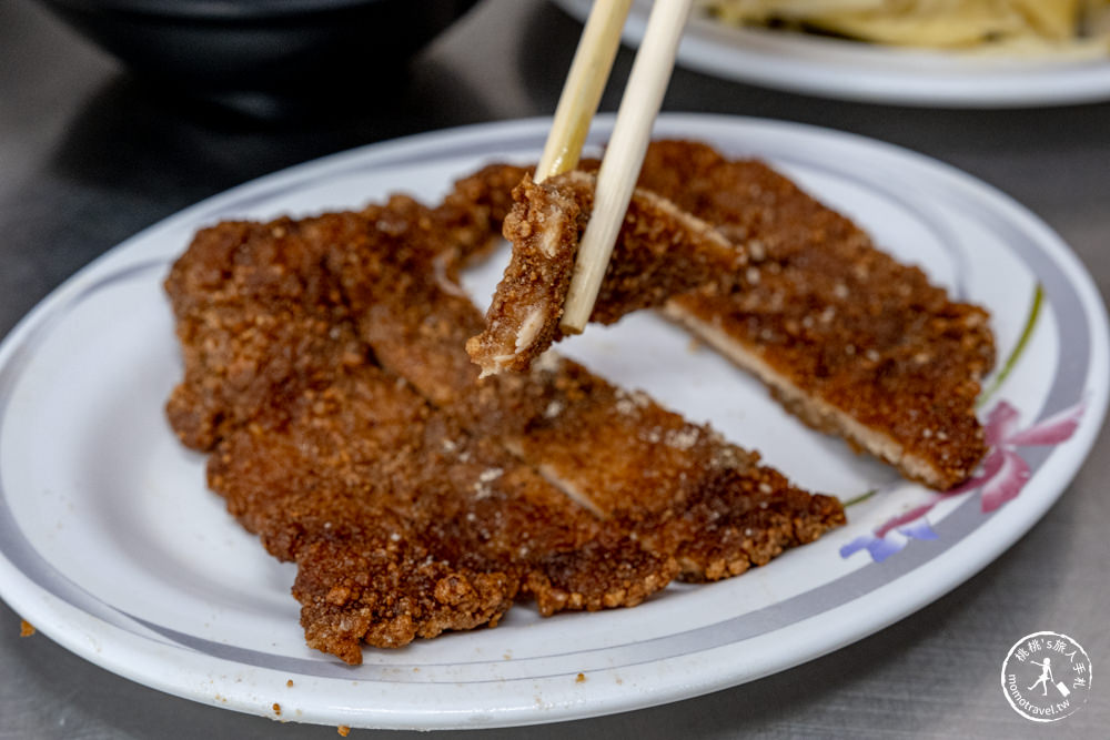 嘉義西區美食|蕭老師火雞肉飯|火雞肉飯.雞片飯都好吃!內用外帶都超多人~(菜單價格.交通停車)