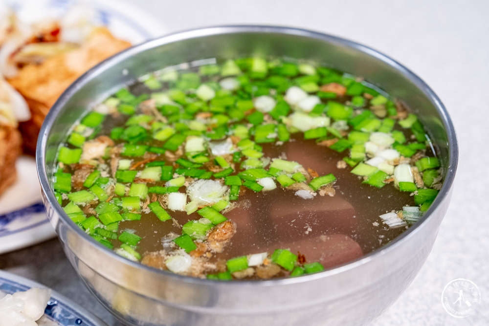 彰化田中美食|田中原橋頭臭豆腐|外酥內嫩完美搭配豬血湯