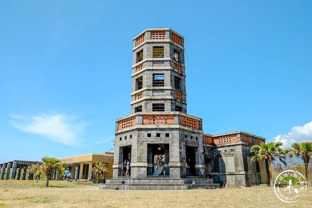 宜蘭頭城景點|頭城濱海森林公園(免門票)|八角樓瞭望台.全新露營區.咖啡廳.一覽龜山島海景|開放時間.交通停車介紹