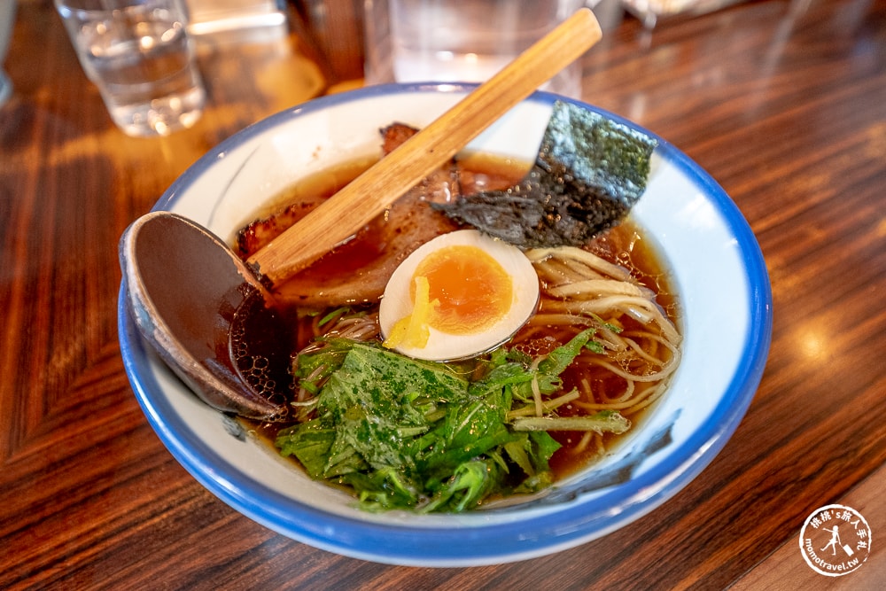 東京原宿美食|AFURI阿夫利原宿店-清爽系柚子鹽拉麵-竹下通.明治神宮周邊推薦(菜單價格、食記評價)