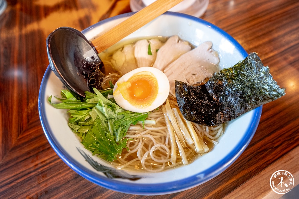 東京原宿美食|AFURI阿夫利原宿店-清爽系柚子鹽拉麵-竹下通.明治神宮周邊推薦(菜單價格、食記評價)