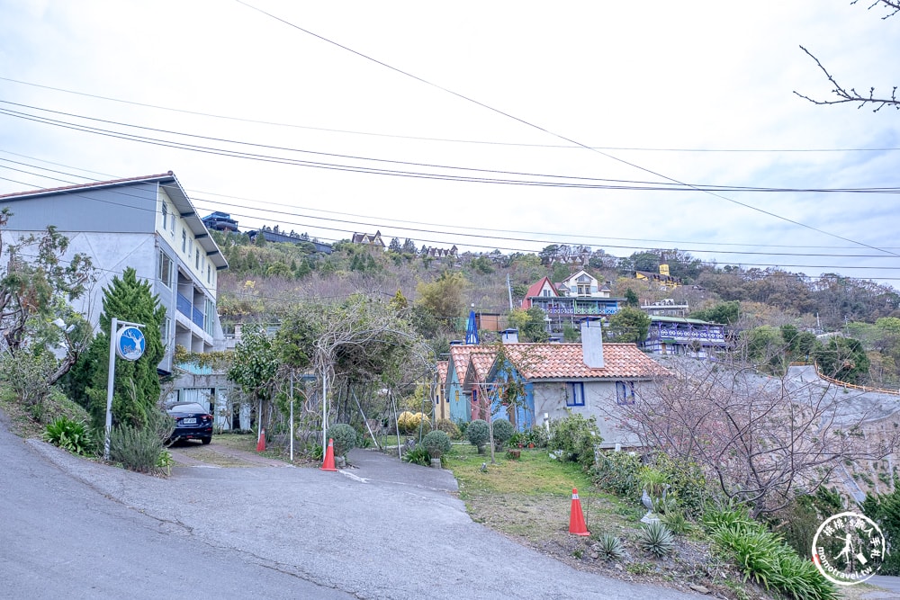 南投清境住宿|麋鹿遇見松鼠-發現山中的精靈小屋|房內有景觀陽台(房型價格.入住心得)