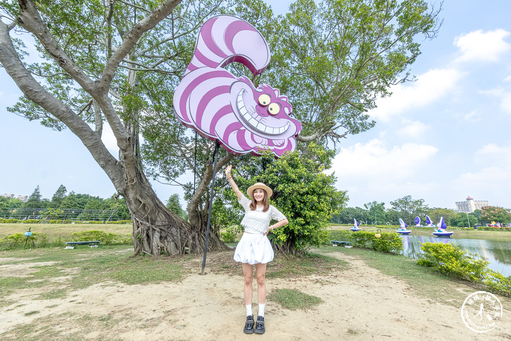 走進嘉義的愛麗絲夢境！2025光織影舞 光影藝術展，一場光影與童心的奇幻之旅