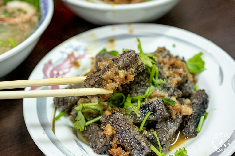 台南中西區美食|小公園擔仔麵|70年西門圓環老店|台南米其林必比登推薦(菜單價格.營業時間)