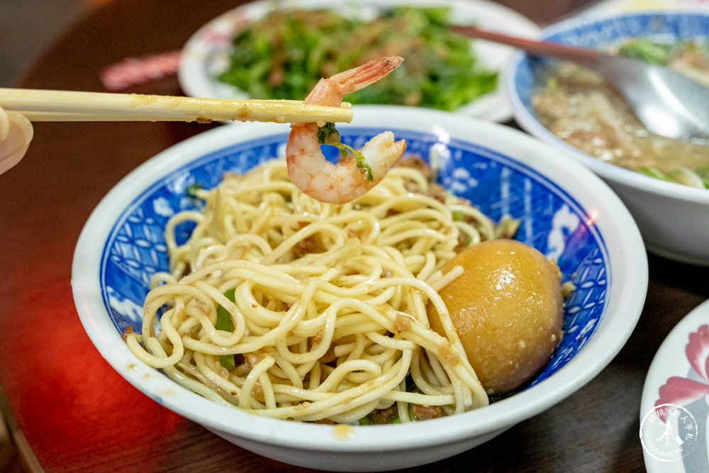 台南中西區美食|小公園擔仔麵|70年西門圓環老店|台南米其林必比登推薦(菜單價格.營業時間)