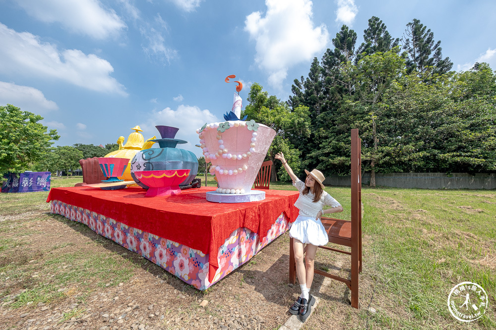 走進嘉義的愛麗絲夢境！2025光織影舞 光影藝術展，一場光影與童心的奇幻之旅