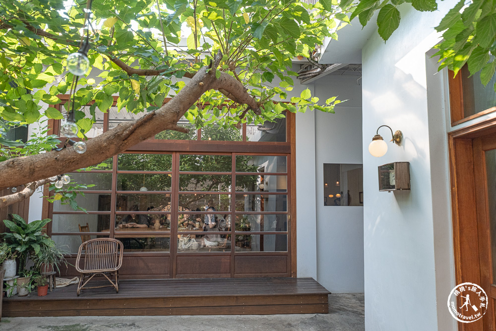 嘉義西區美食|霜空珈琲-老宅改造的療癒系空間,享受午後陽光與質感甜點(營業時間.菜單價格) 嘉義西區美食|霜空珈琲-老宅改造的療癒系空間,享受午後陽光與質感甜點(營業時間.菜單價格)