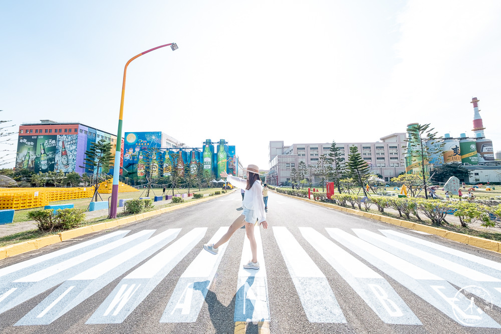 苗栗竹南景點》竹南啤酒廠2021新增拍照點(免門票)│啤酒公園五層樓高巨大啤酒瓶來這拍！