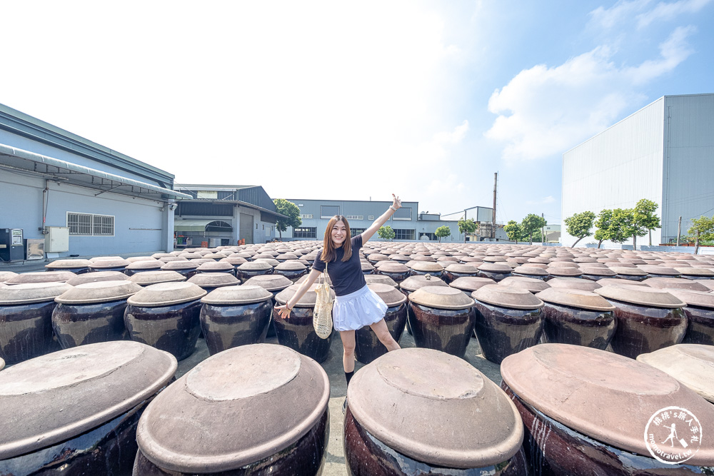 雲林西螺景點|瑞春醬油觀光工廠(免門票)全台最大「2500甕」曬甕場!獨家黑豆醬油冰淇淋必吃推薦 雲林西螺景點|瑞春醬油觀光工廠(免門票)全台最大「2500甕」曬甕場!獨家黑豆醬油冰淇淋必吃推薦