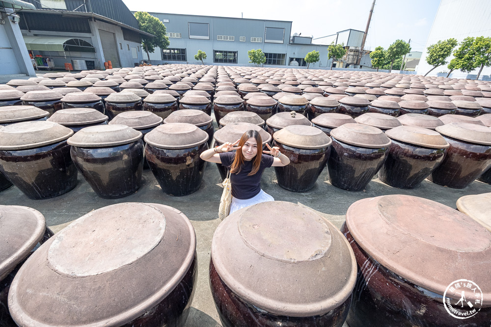 雲林西螺景點|瑞春醬油觀光工廠(免門票)全台最大「2500甕」曬甕場!獨家黑豆醬油冰淇淋必吃推薦 雲林西螺景點|瑞春醬油觀光工廠(免門票)全台最大「2500甕」曬甕場!獨家黑豆醬油冰淇淋必吃推薦