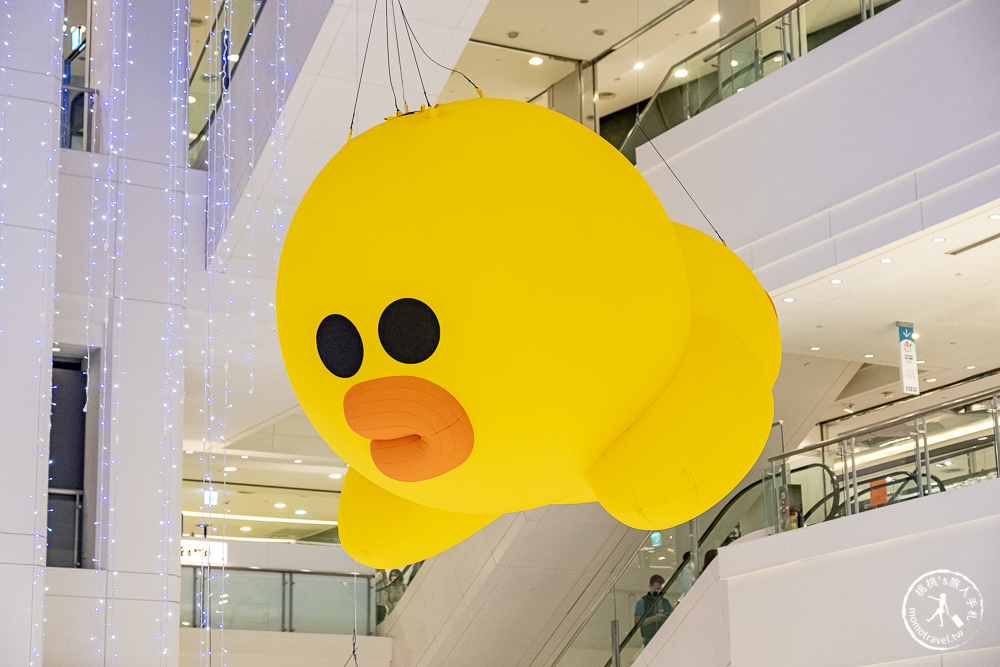 2021聖誕節活動》台茂購物中心-LINE主題裝飾-熊大與兔兔的小鎮派對│聖誕樹.活動時間.交通停車介紹